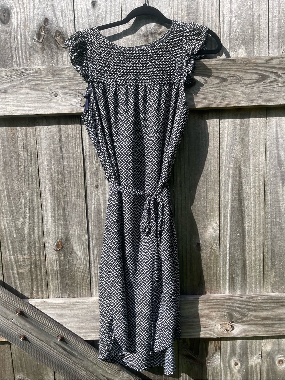 H&M Black and White Smocked Midi Dress Sz 6